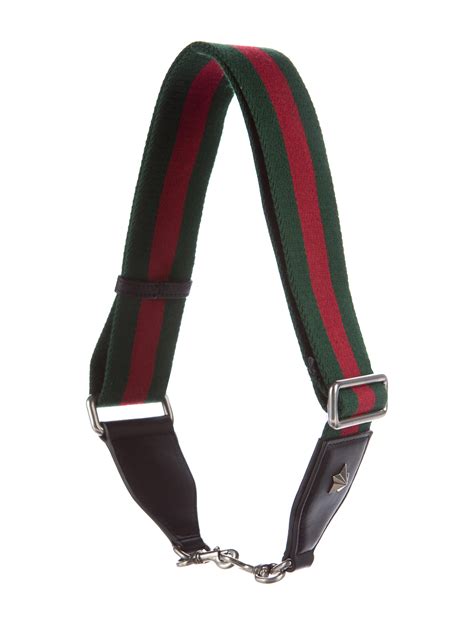 gucci detachable shoulder strap.